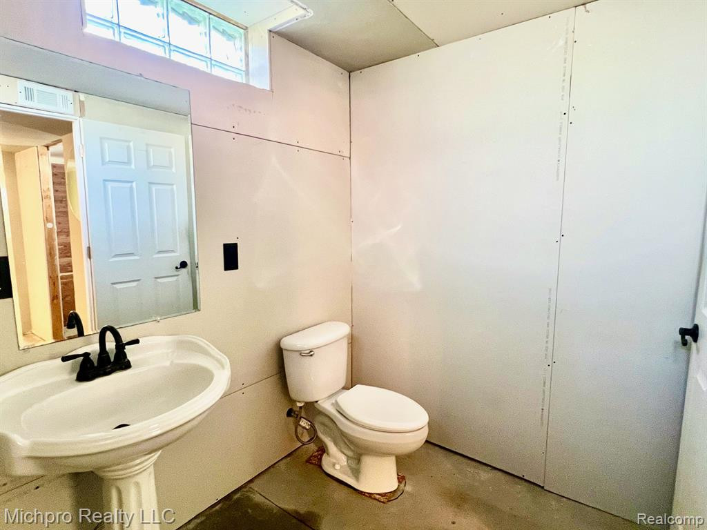 981 Gill Street, Oxford, MI 48371 — Photo 34