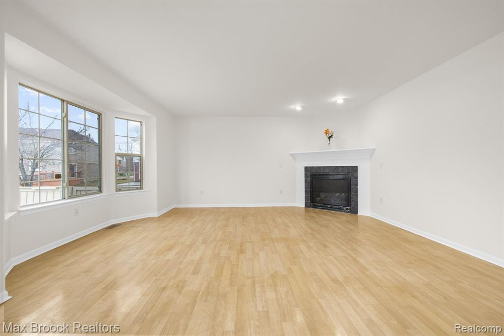 6298 JONQUIL Lane, Ypsilanti, MI 48197 — Photo 21