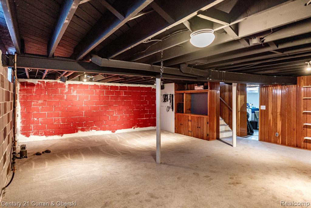 546 N WILSON Avenue, Clawson, MI — Photo 11