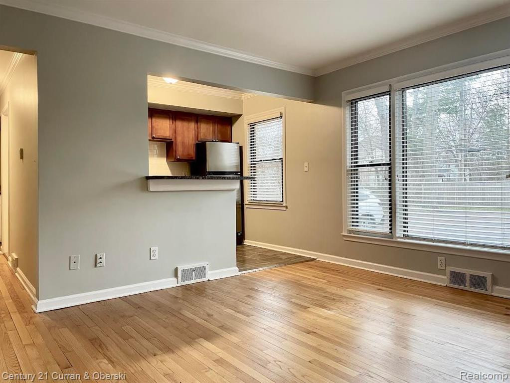 617 E LINCOLN Avenue, 3, Royal Oak, MI 48067 — Photo 3