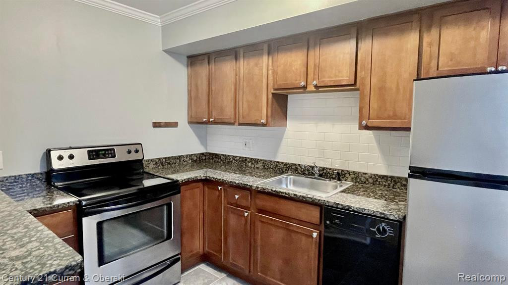 617 E LINCOLN Avenue, 3, Royal Oak, MI 48067 — Photo 6