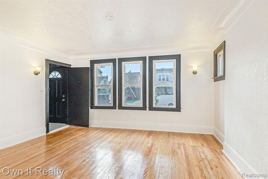 6456 YINGER Avenue, Dearborn, MI 48126 — Photo 5