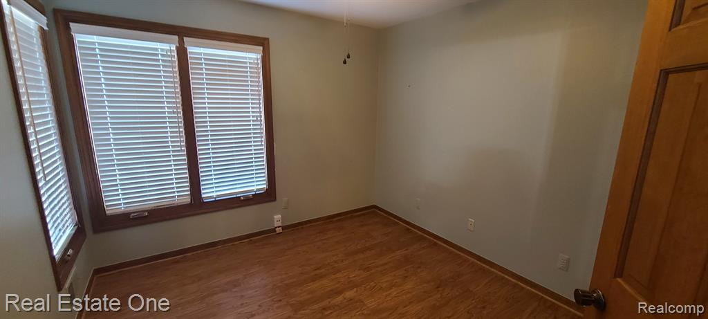 11156 Hammerstone Drive, South Lyon, MI 48178 — Photo 10