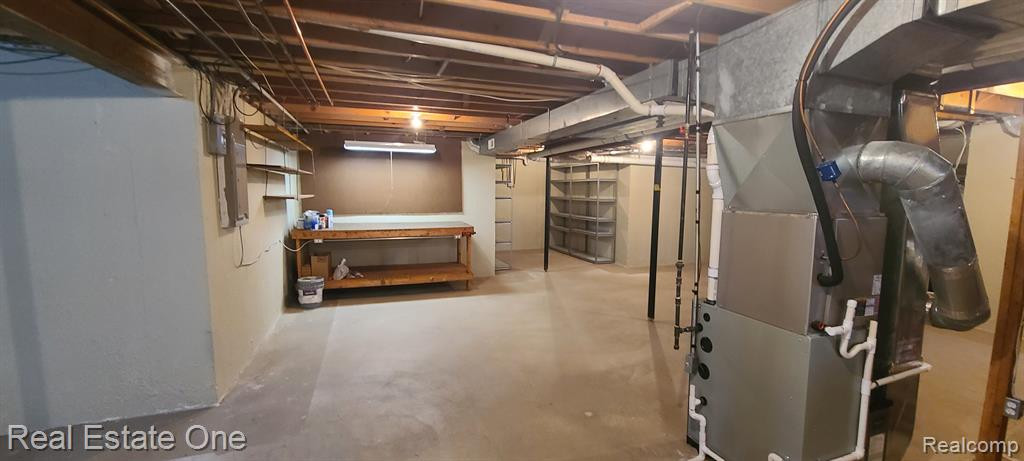 11156 Hammerstone Drive, South Lyon, MI 48178 — Photo 14
