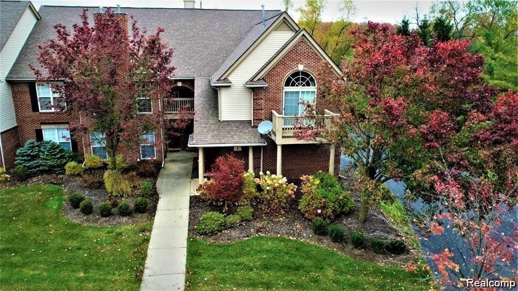 28030 CARLTON WAY Drive, Novi, MI 48377 — front exterior