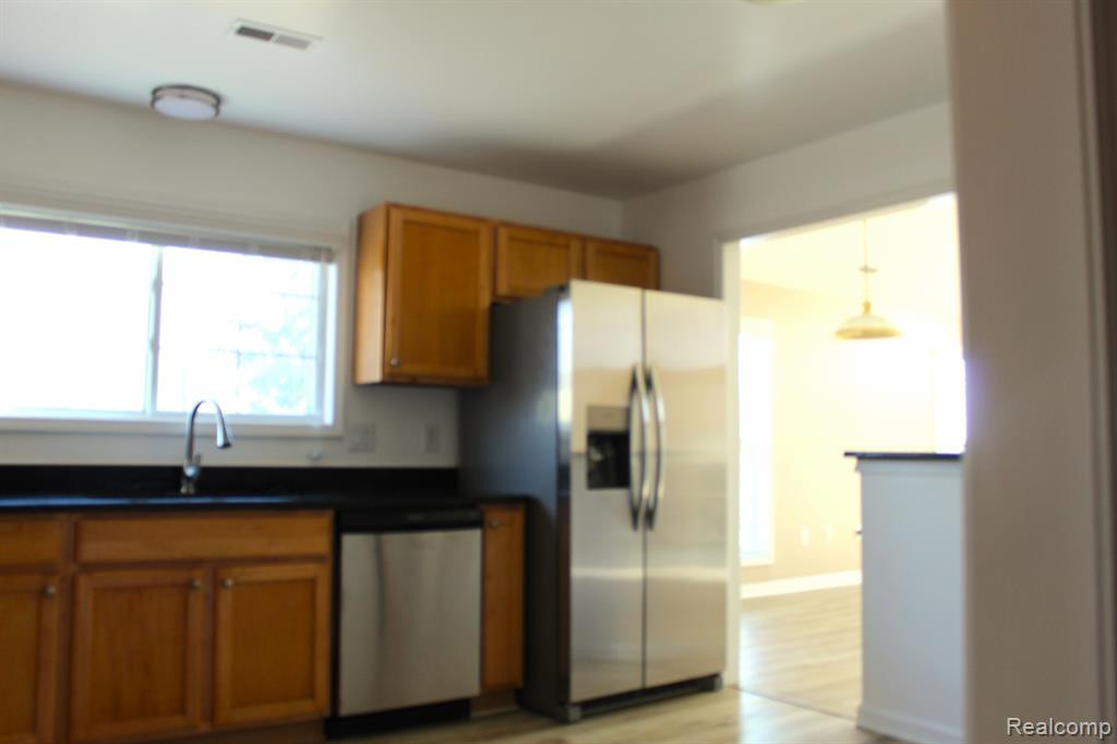 28030 CARLTON WAY Drive, Novi, MI 48377 — Photo 13