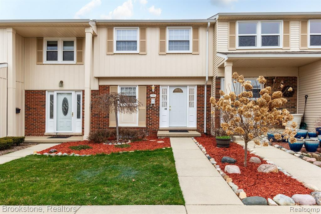 1764 BRENTWOOD Drive, 501, Troy, MI 48098 — front exterior