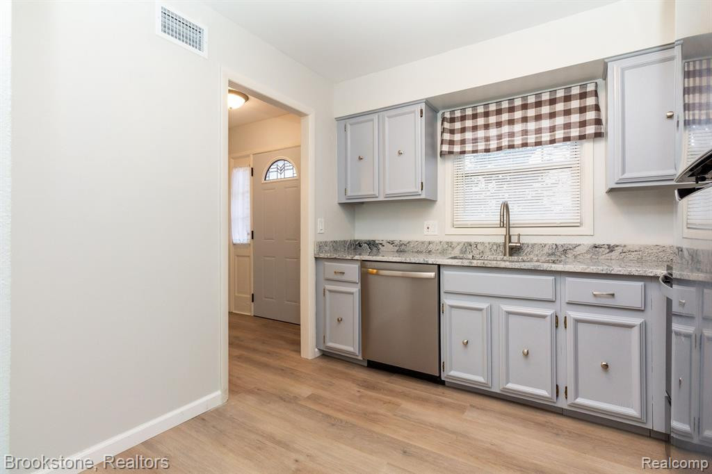 1764 BRENTWOOD Drive, 501, Troy, MI 48098 — Photo 12