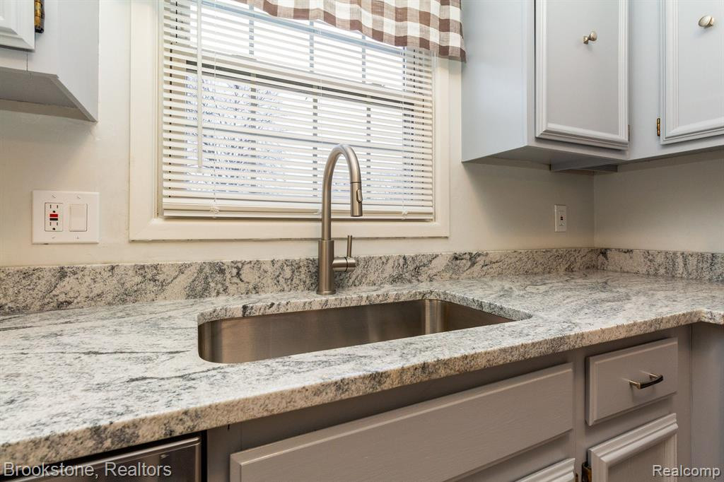 1764 BRENTWOOD Drive, 501, Troy, MI 48098 — Photo 14