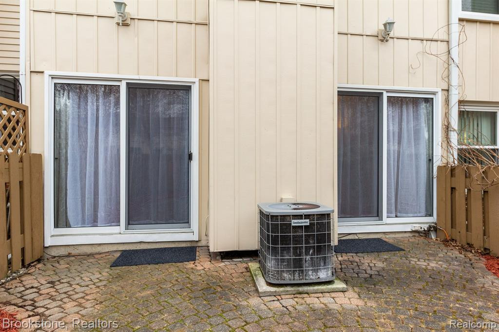 1764 BRENTWOOD Drive, 501, Troy, MI 48098 — Photo 34
