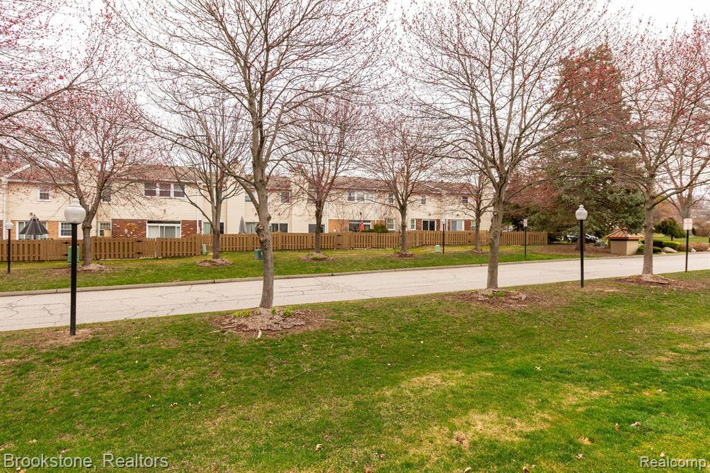 1764 BRENTWOOD Drive, 501, Troy, MI 48098 — Photo 35
