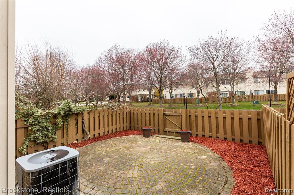 1764 BRENTWOOD Drive, 501, Troy, MI 48098 — Photo 36