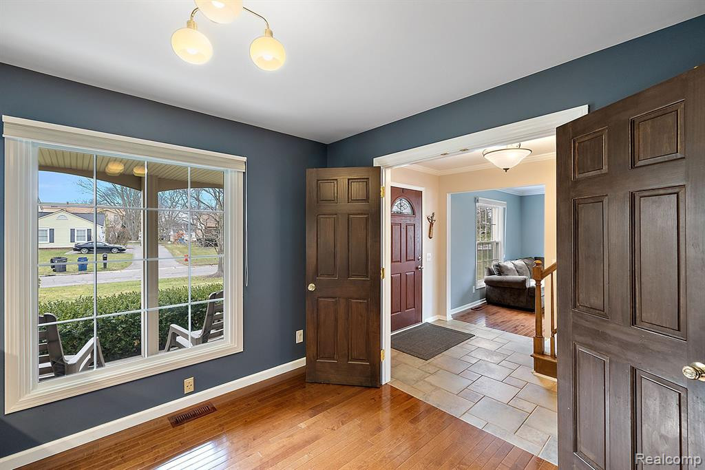 5367 PROVINCIAL Drive, Bloomfield Hills, MI 48302 — Photo 8