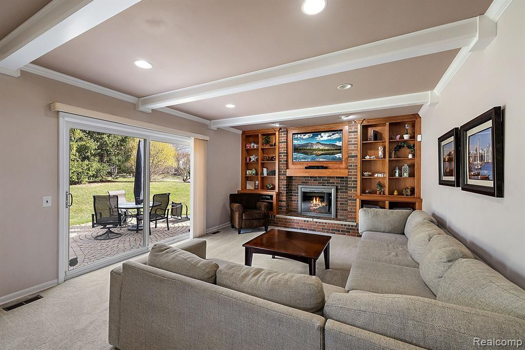 5367 PROVINCIAL Drive, Bloomfield Hills, MI 48302 — Photo 21