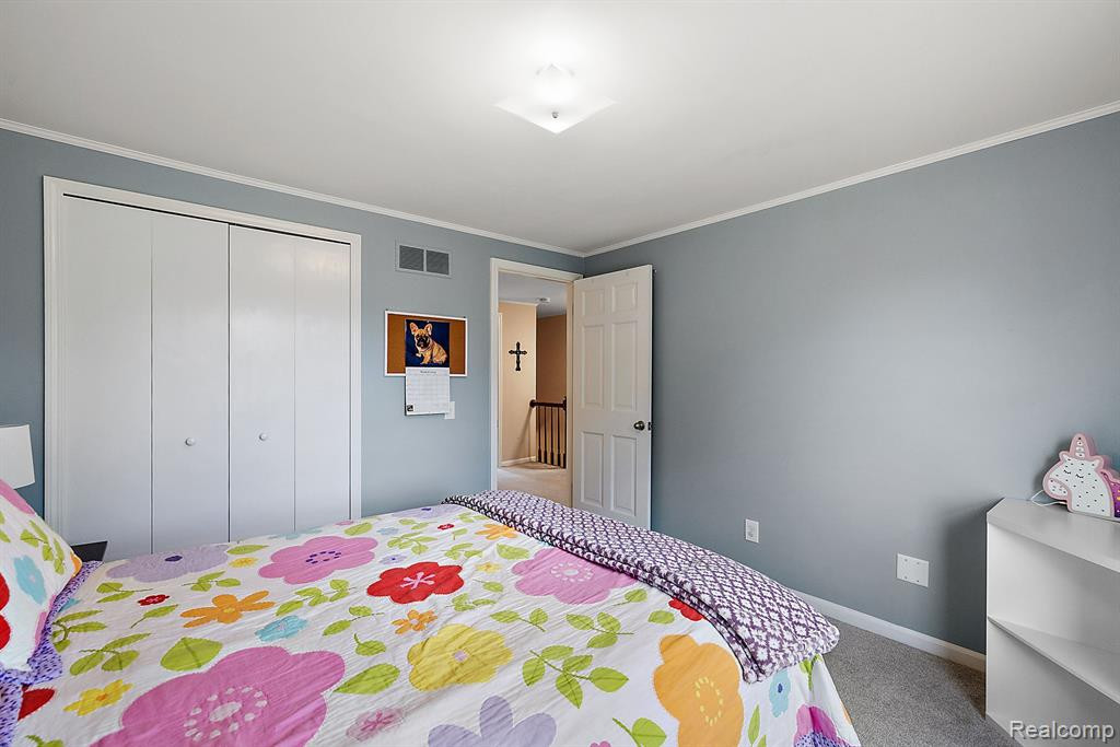 5367 PROVINCIAL Drive, Bloomfield Hills, MI 48302 — Photo 32