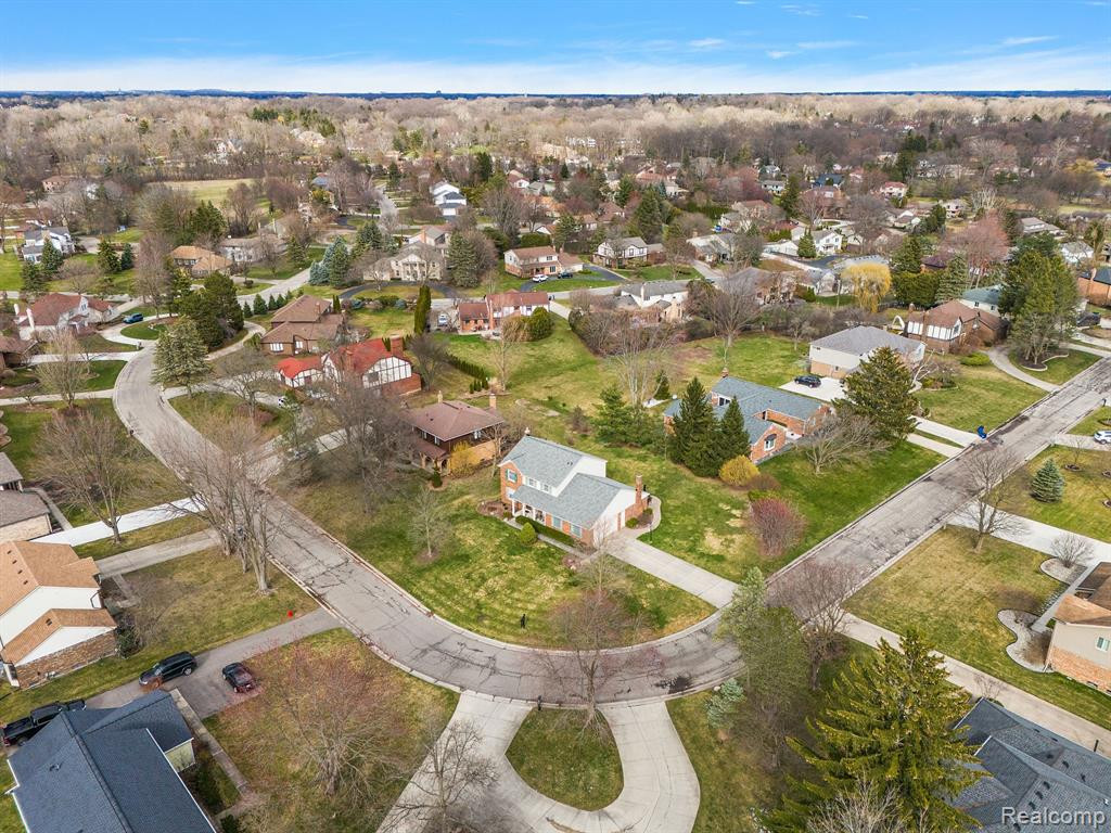 5367 PROVINCIAL Drive, Bloomfield Hills, MI 48302 — Photo 48