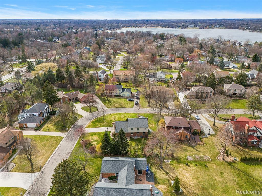 5367 PROVINCIAL Drive, Bloomfield Hills, MI 48302 — Photo 49