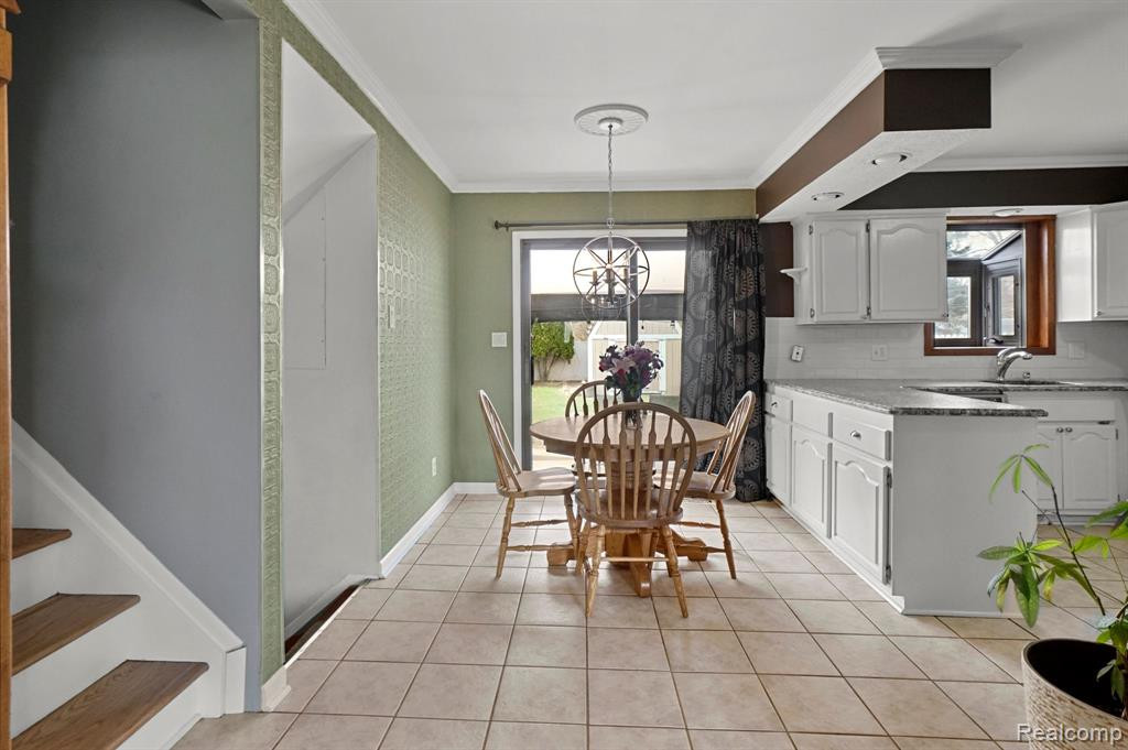 39945 PARKLAWN Drive, Sterling Heights, MI 48313 — Photo 5