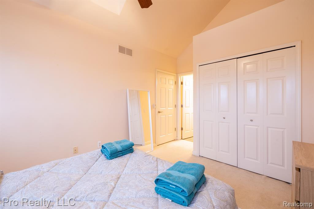 283 S ZEEB Road, 203, Ann Arbor, MI 48103 — Photo 14