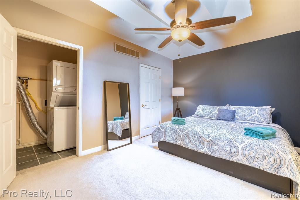 283 S ZEEB Road, 203, Ann Arbor, MI 48103 — Photo 20
