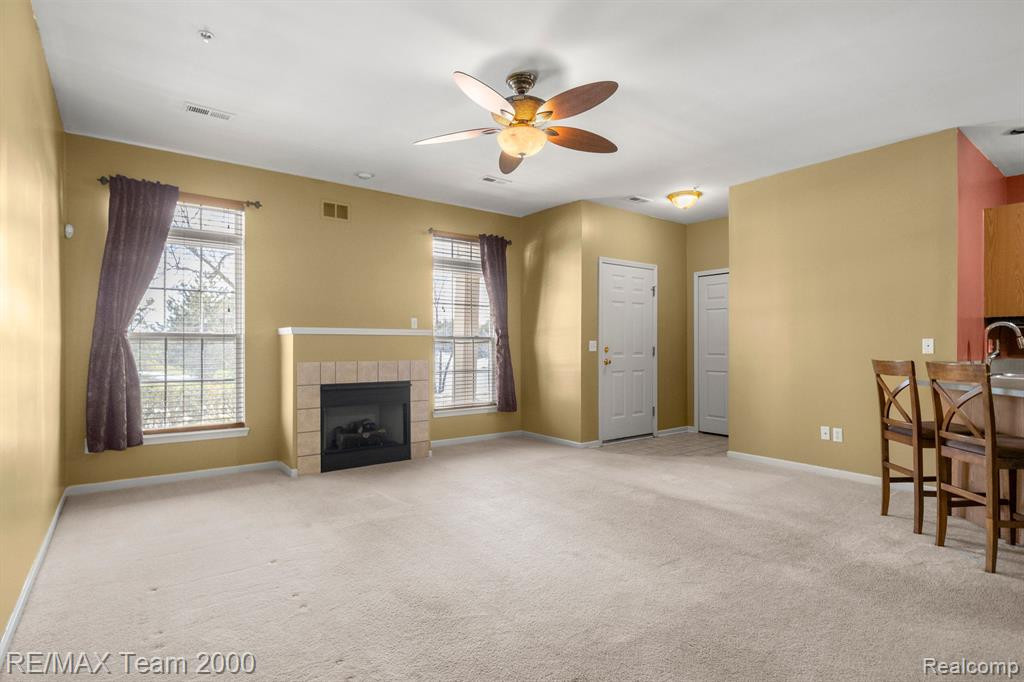 2103 TRAILWAY Court, 17, Commerce Twp, MI 48390 — Photo 5