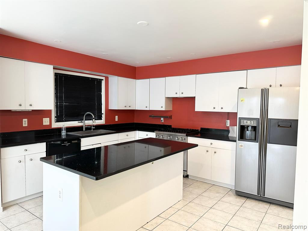 43382 ASHBURY Drive, Novi, MI — Photo 10