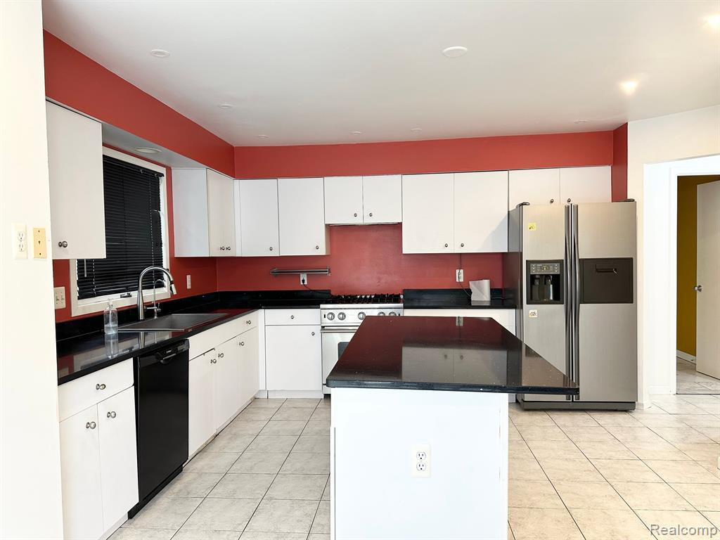 43382 ASHBURY Drive, Novi, MI — Photo 11