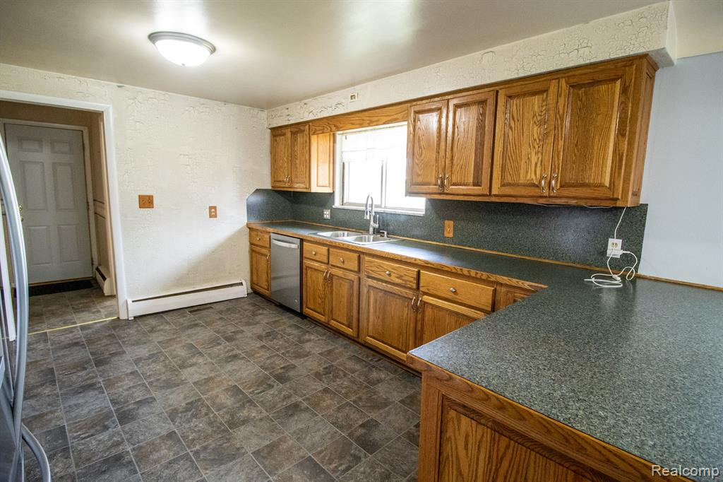 7805 Beech Street, Birch Run, MI 48415 — Photo 12