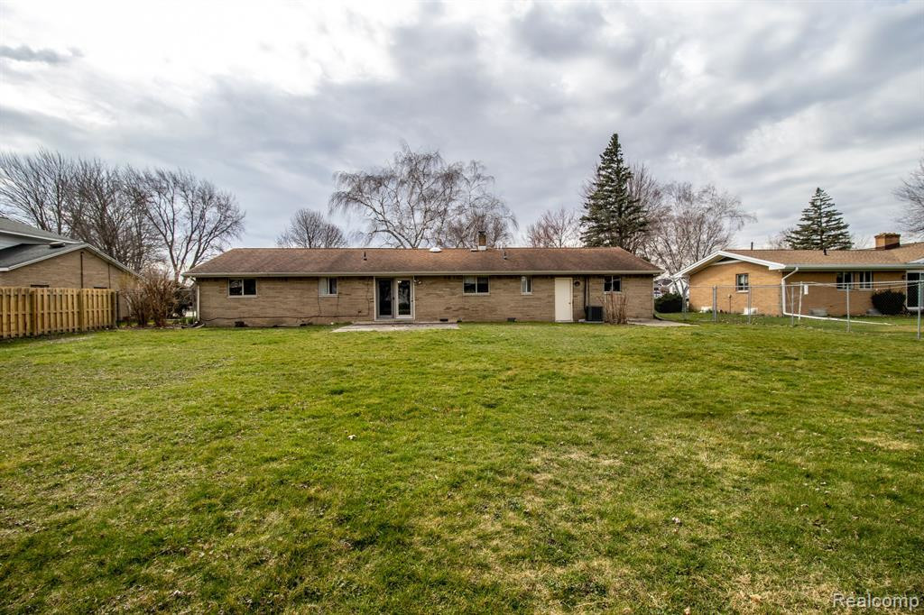 7805 Beech Street, Birch Run, MI 48415 — Photo 36