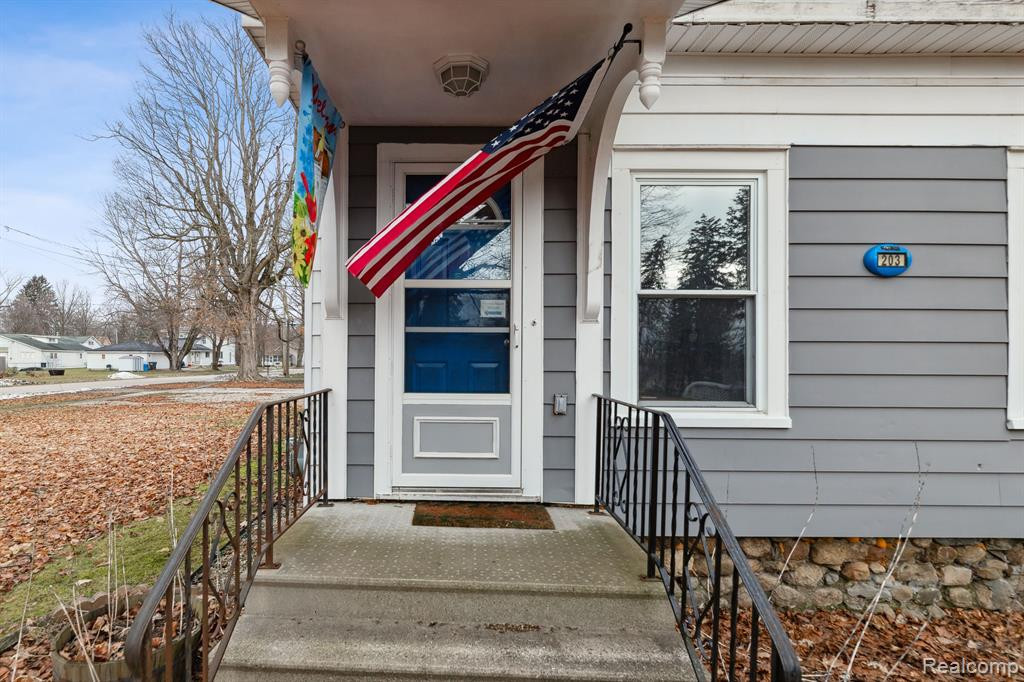 203 BAKER Street, Lawrence, MI 49064 — Photo 5