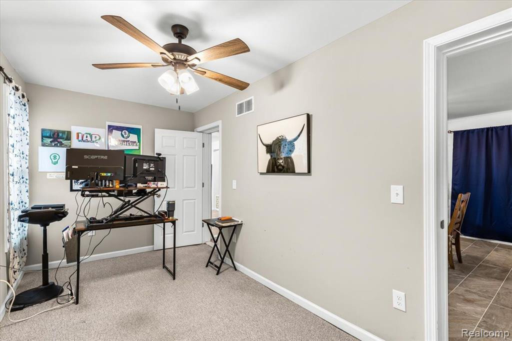527 N HURON Street, Ypsilanti, MI 48197 — Photo 10