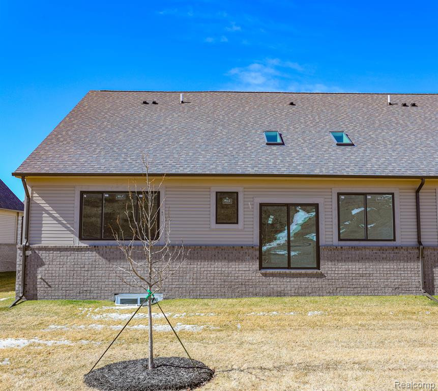 690 BROOKSTONE Drive, Oxford, MI 48371 — Photo 33