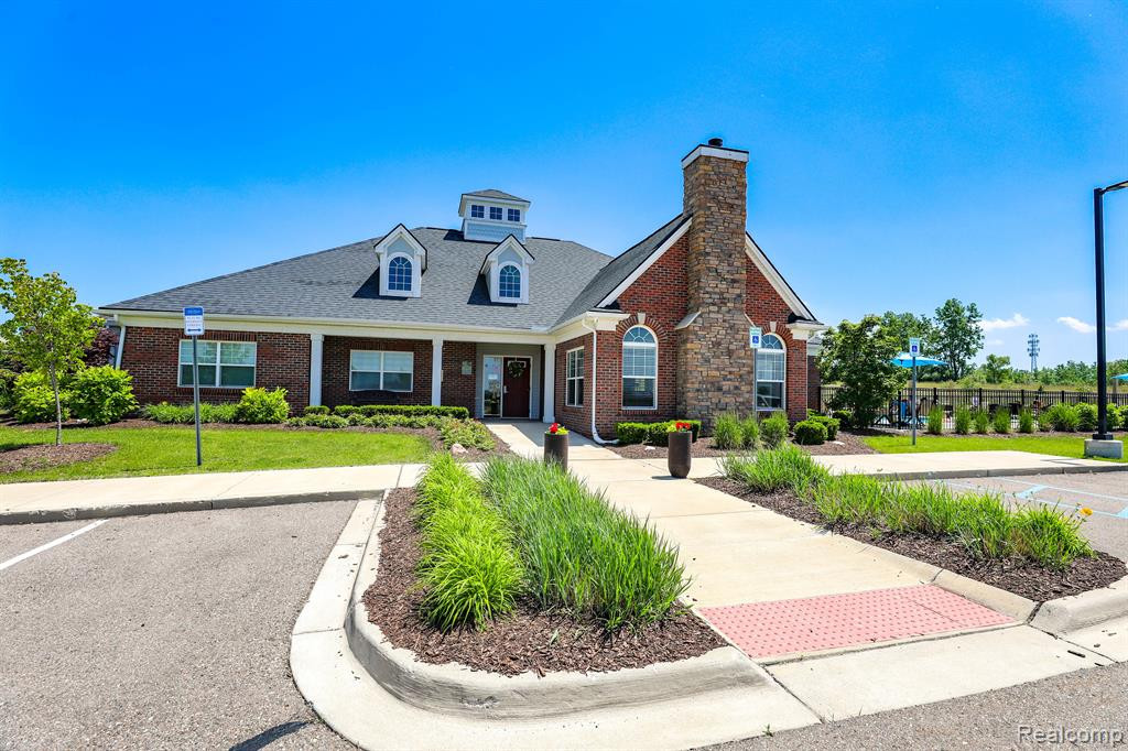 690 BROOKSTONE Drive, Oxford, MI 48371 — Photo 36