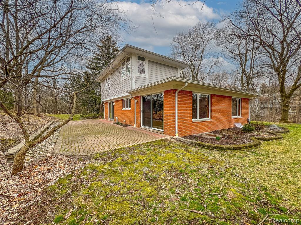 4948 CIMARRON Drive, Bloomfield Hills, MI 48302 — Photo 8