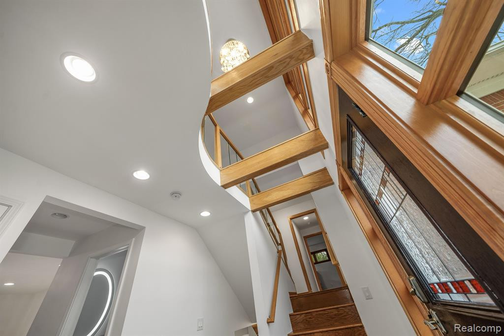 4948 CIMARRON Drive, Bloomfield Hills, MI 48302 — Photo 15