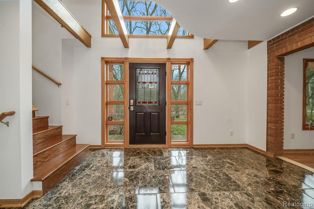 4948 CIMARRON Drive, Bloomfield Hills, MI 48302 — Photo 17