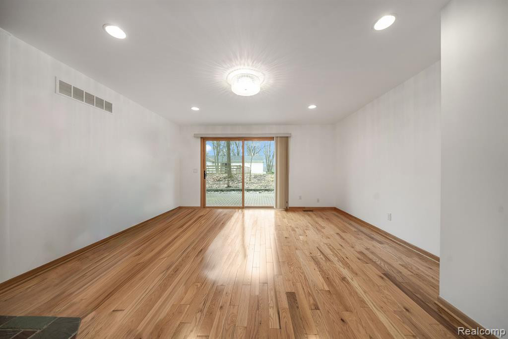 4948 CIMARRON Drive, Bloomfield Hills, MI 48302 — Photo 19
