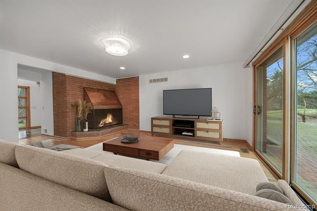 4948 CIMARRON Drive, Bloomfield Hills, MI 48302 — Photo 23