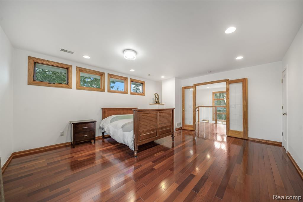 4948 CIMARRON Drive, Bloomfield Hills, MI 48302 — Photo 33