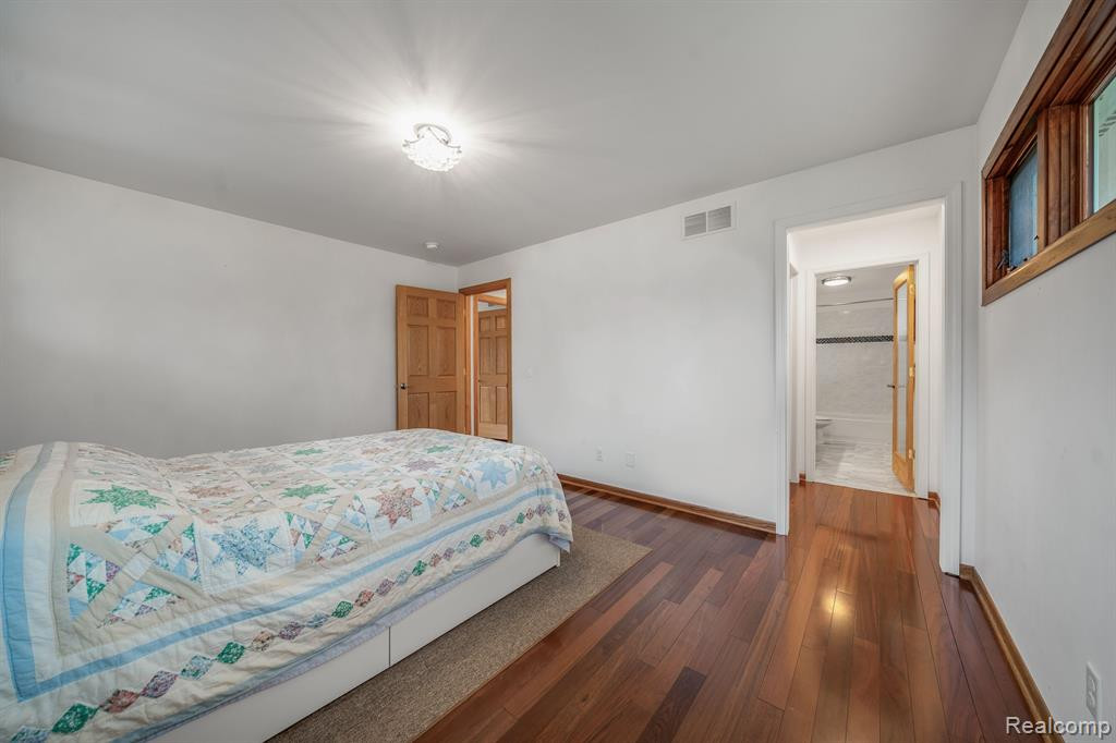 4948 CIMARRON Drive, Bloomfield Hills, MI 48302 — Photo 41