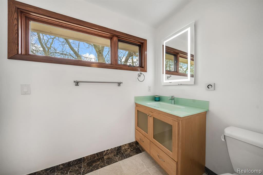 4948 CIMARRON Drive, Bloomfield Hills, MI 48302 — Photo 49