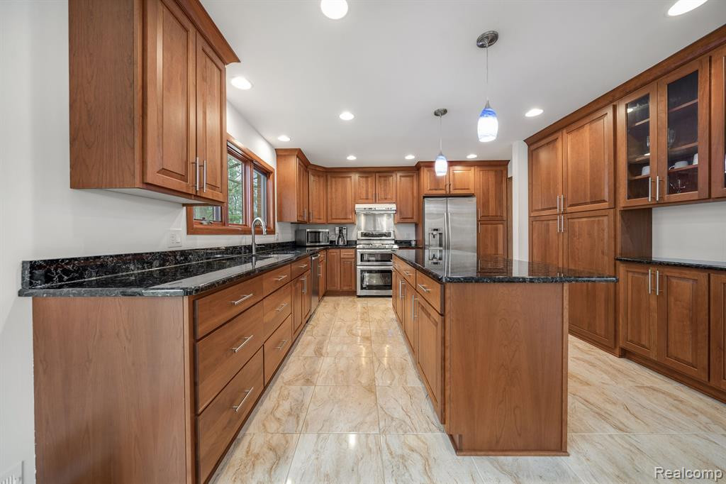 4948 CIMARRON Drive, Bloomfield Hills, MI 48302 — Photo 59