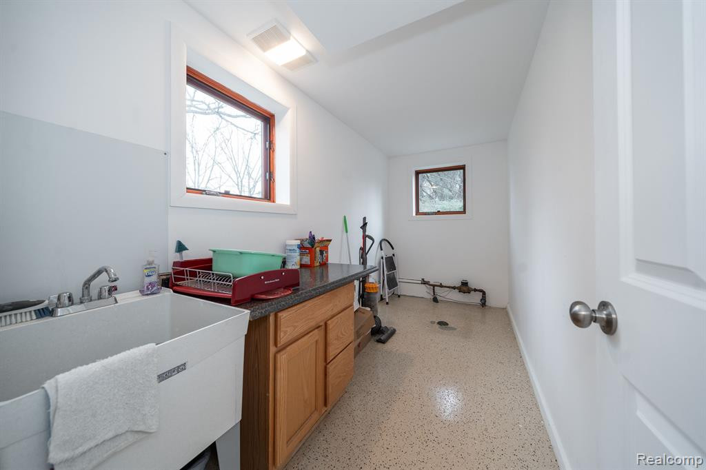 4948 CIMARRON Drive, Bloomfield Hills, MI 48302 — Photo 72