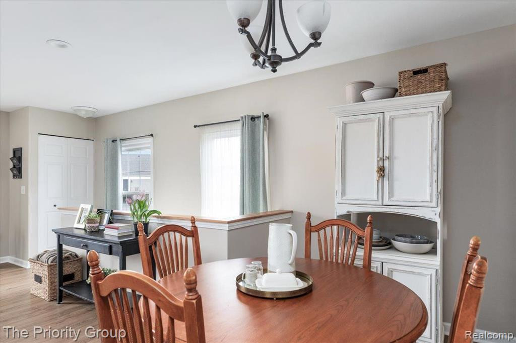 23689 N ROCKLEDGE, Novi, MI — Photo 10