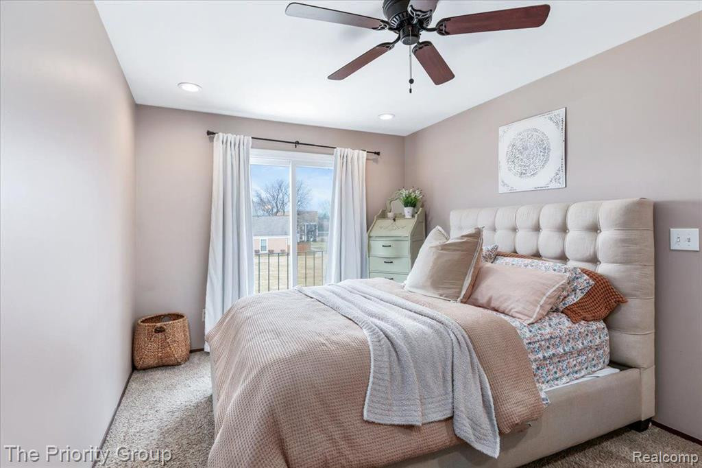 23689 N ROCKLEDGE, Novi, MI — Photo 20