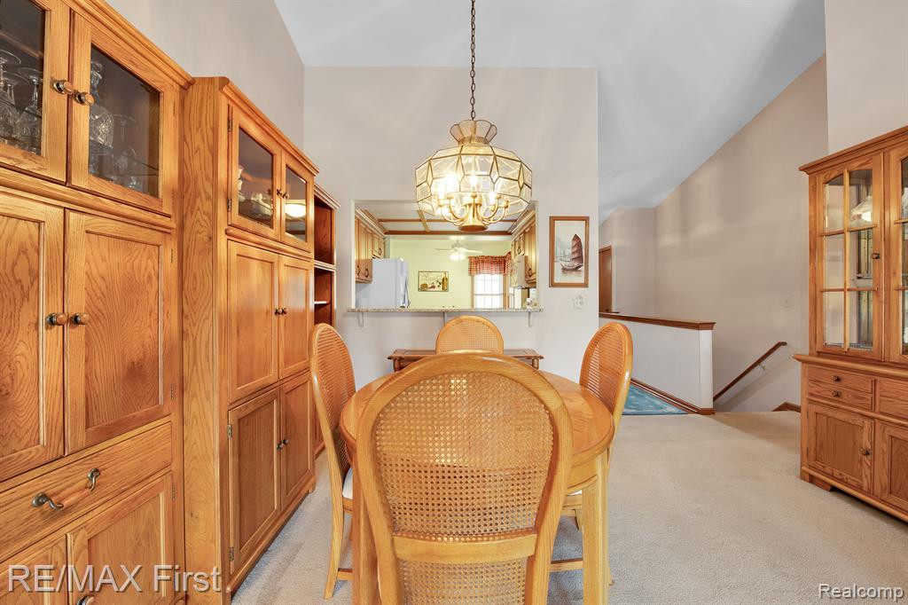 43570 RIVERBEND Drive N, Clinton Twp, MI 48038 — Photo 13