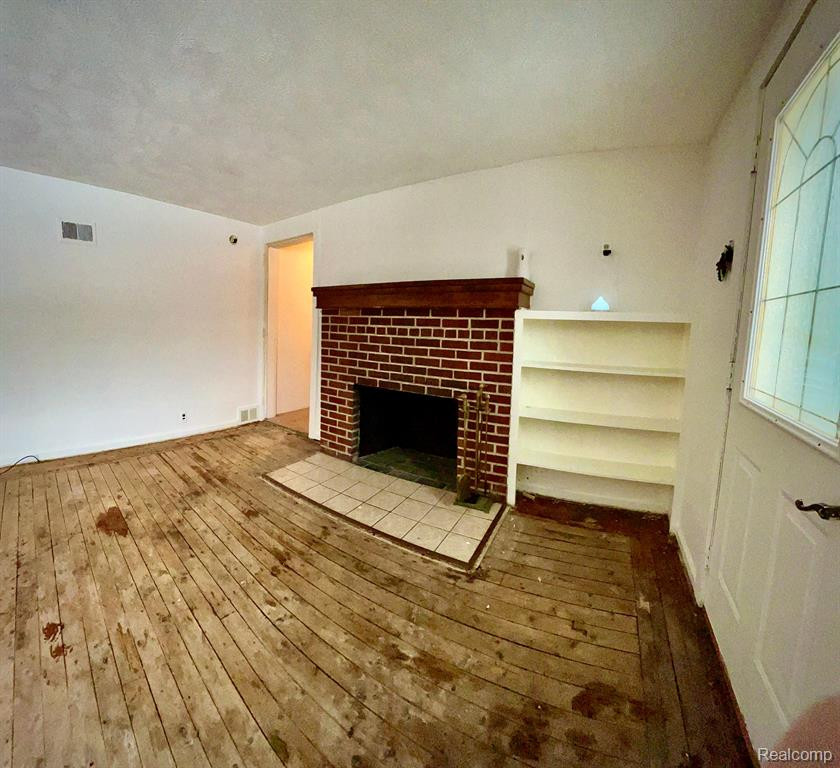 215 E MAIN Street, Vernon, MI 48476 — Photo 4