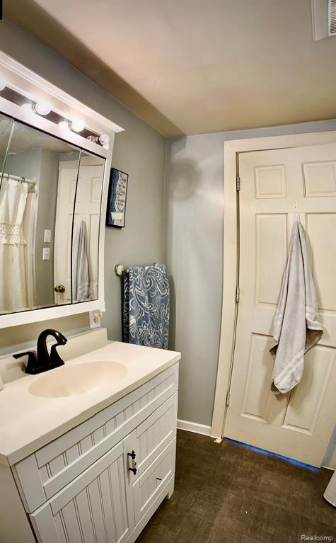 215 E MAIN Street, Vernon, MI 48476 — Photo 9