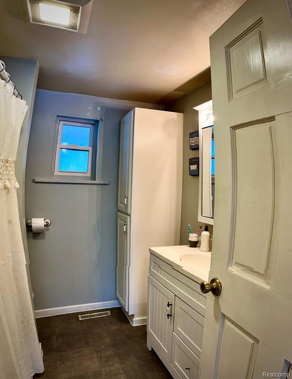 215 E MAIN Street, Vernon, MI 48476 — Photo 10