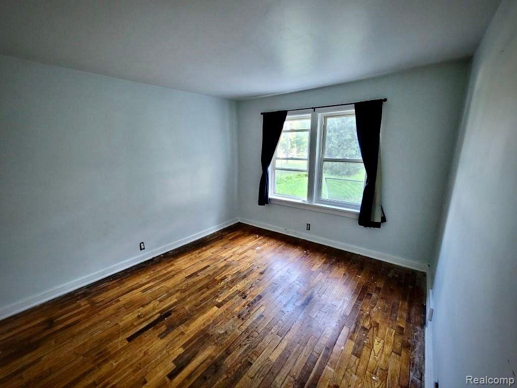215 E MAIN Street, Vernon, MI 48476 — Photo 13